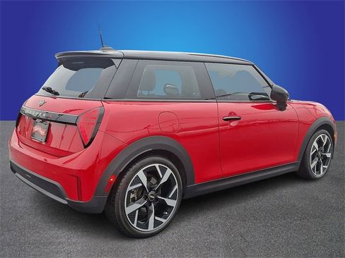 Used 2025 MINI Cooper S image 4