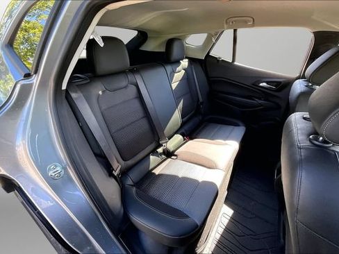 Used 2025 Chevrolet Trax LT w/ Driver Confidence Package FWD image 27