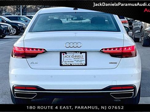 Used 2023 Audi A4 2.0T Premium w/ Convenience Package image 4