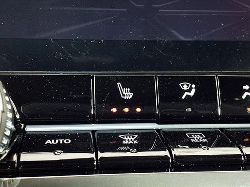 New 2026 GMC Canyon Elevation w/ Convenience Package image 6