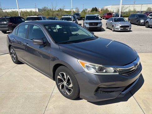 Used 2017 Honda Accord LX image 3
