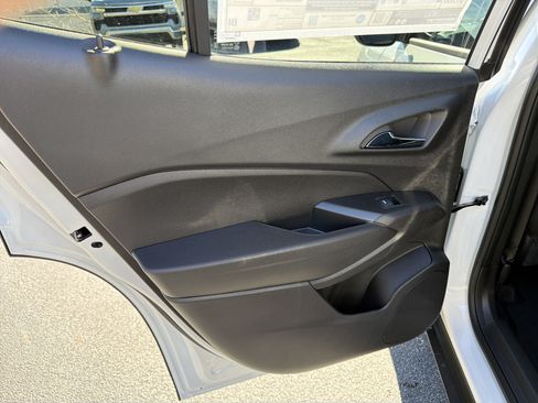 New 2026 Chevrolet Trax LT w/ Driver Confidence Package image 21