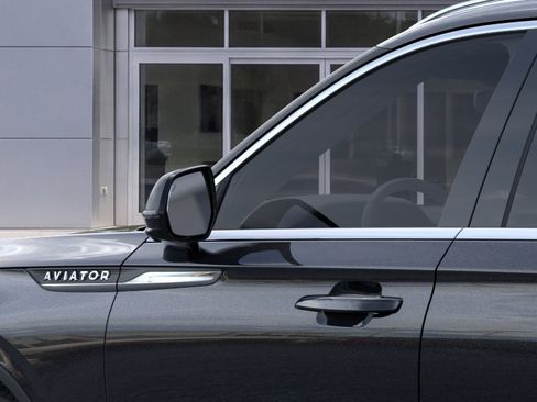 New 2026 Lincoln Aviator AWD image 20
