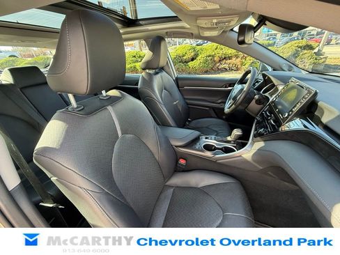 Used 2024 Toyota Camry XLE w/ Navigation Package image 39