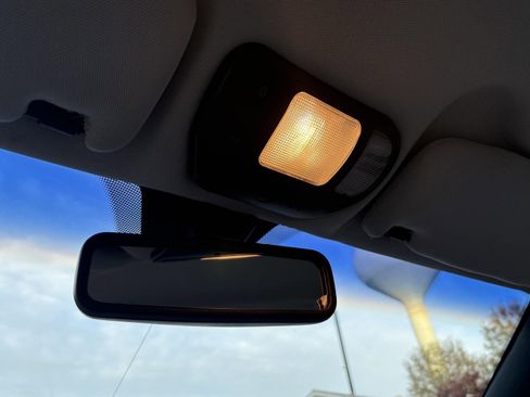 Used 2006 Maserati GranSport Coupe image 32