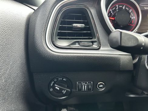 Certified 2018 Dodge Challenger GT image 19