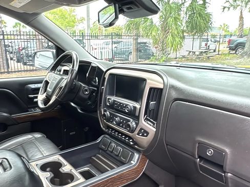 Used 2017 GMC Sierra 1500 Denali w/ Denali Ultimate Package AWD/4WD image 8