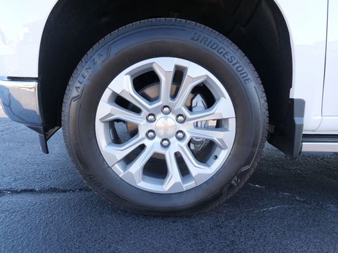 New 2025 Chevrolet Silverado 1500 LTZ w/ LTZ Premium Package image 14