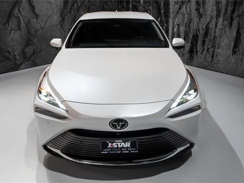 Used 2024 Toyota Mirai XLE w/ Advanced Technology Package image 18