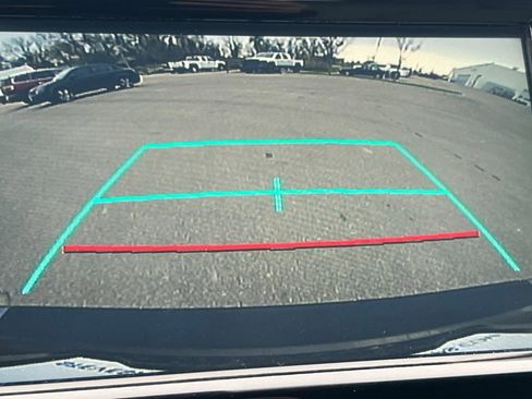 Used 2019 Toyota Camry SE image 15