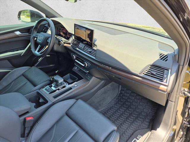 Used 2023 Audi Q5 2.0T Premium Plus w/ Premium Plus Package AWD/4WD image 22
