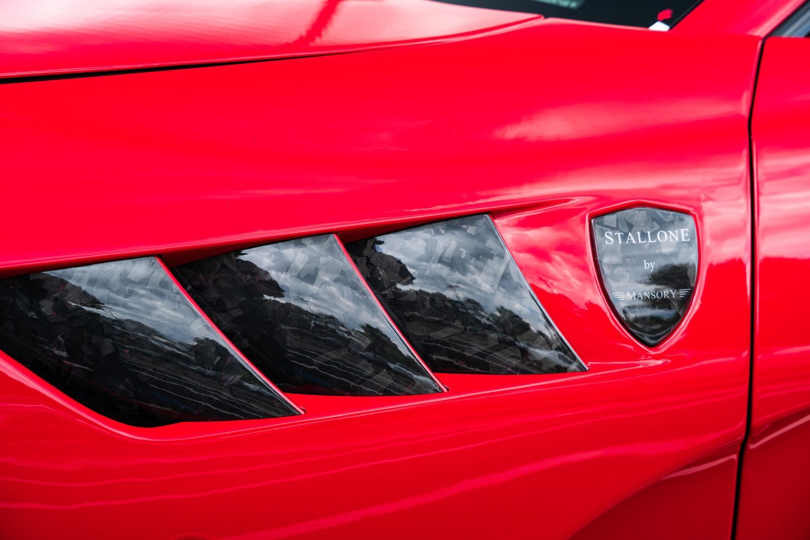 Used 2020 Ferrari 812 Superfast RWD image 32