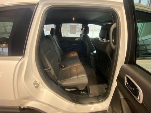 Used 2020 Jeep Grand Cherokee Laredo image 15