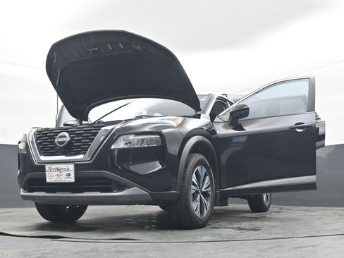 Used 2022 Nissan Rogue SV image 39
