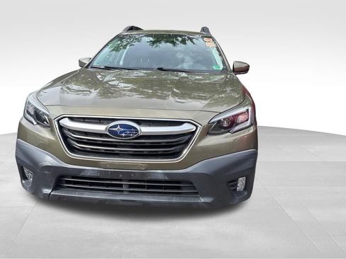 Used 2020 Subaru Outback Premium AWD/4WD image 3