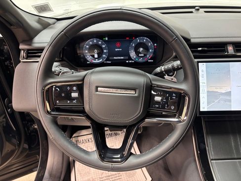 New 2026 Land Rover Range Rover Velar Dynamic SE image 17