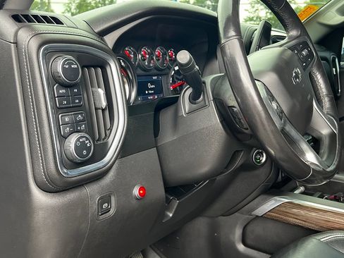 Used 2020 Chevrolet Silverado 1500 RST AWD/4WD image 16