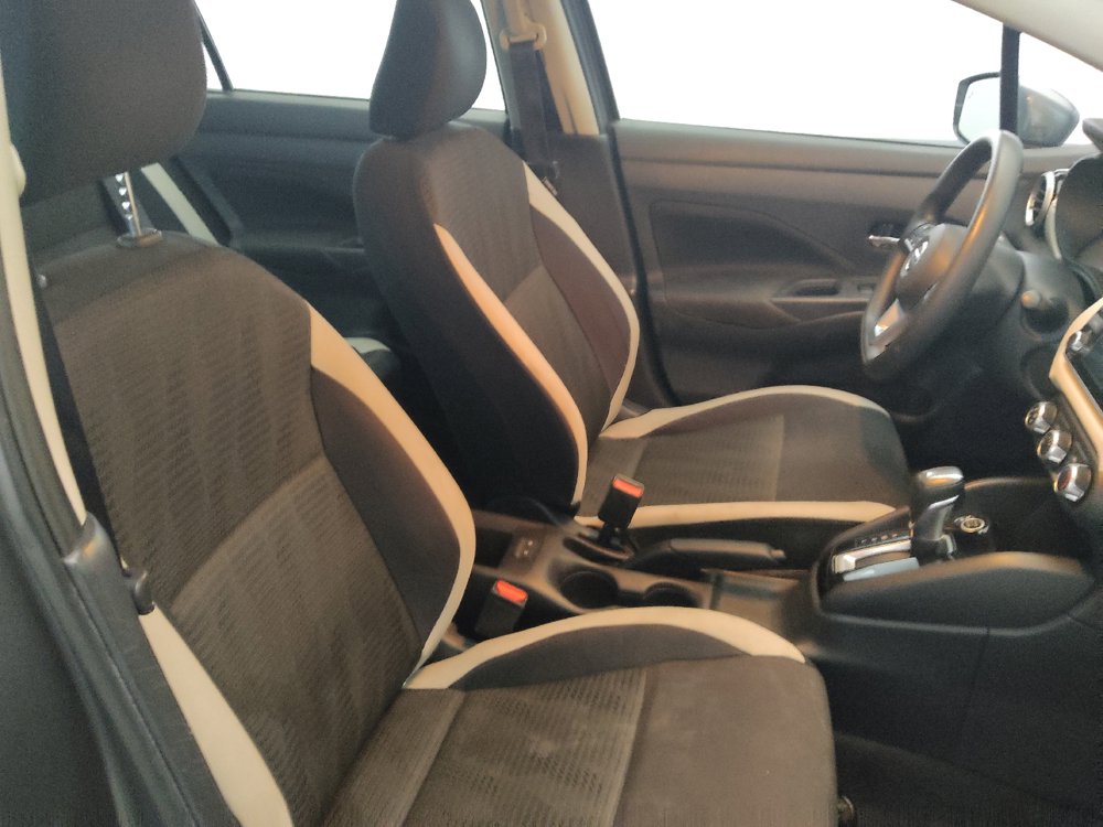 Used 2021 Nissan Versa SV FWD image 21
