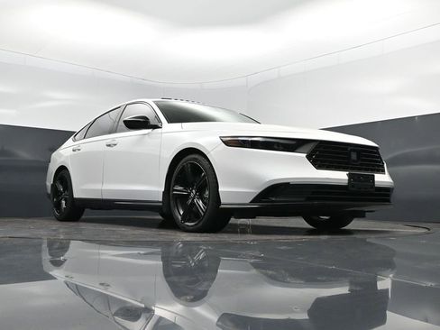 Used 2024 Honda Accord Sport image 44