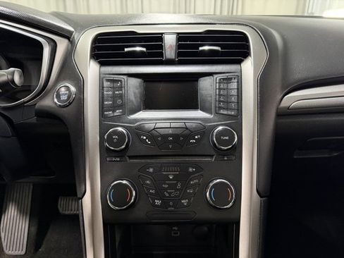 Used 2018 Ford Fusion S image 13