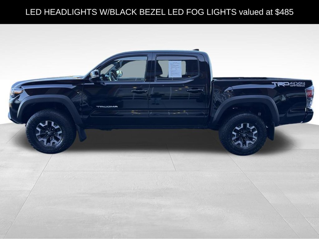 Used 2023 Toyota Tacoma TRD Off-Road w/ Technology Package AWD/4WD image 4