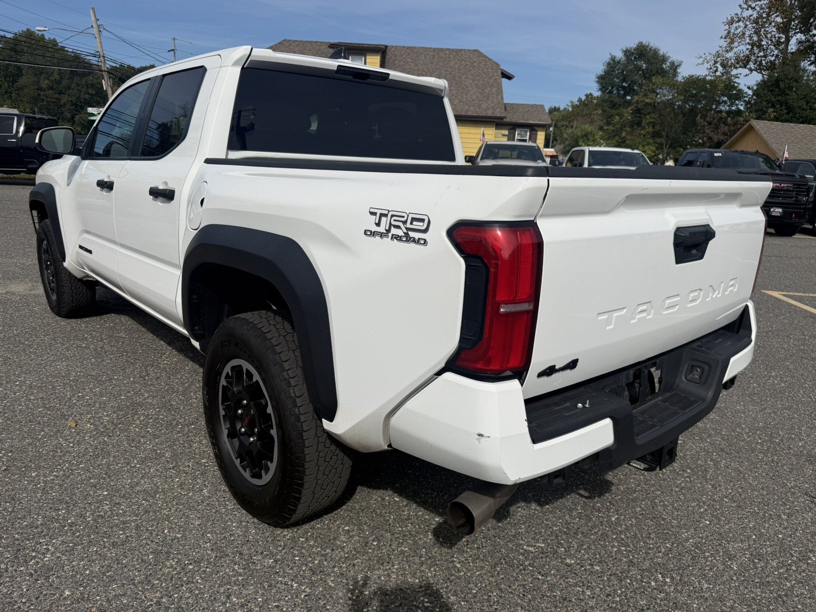Used 2025 Toyota Tacoma TRD Off-Road AWD/4WD image 5