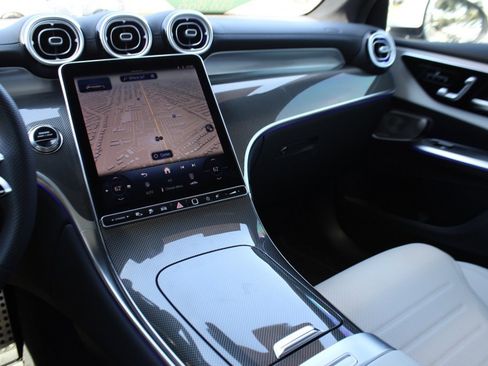 Certified 2025 Mercedes-Benz GLC 350e 4MATIC image 16