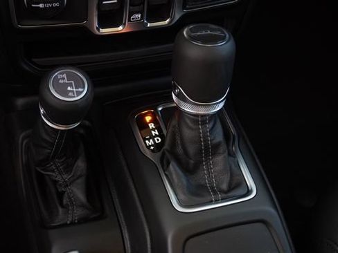 New 2026 Jeep Gladiator Sport image 25