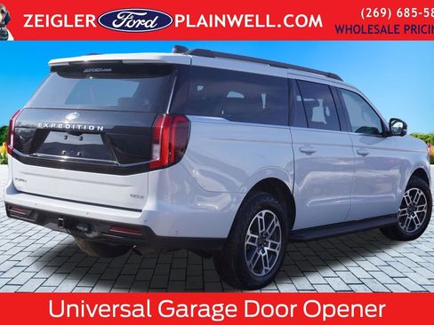 Used 2025 Ford Expedition Max Active image 5