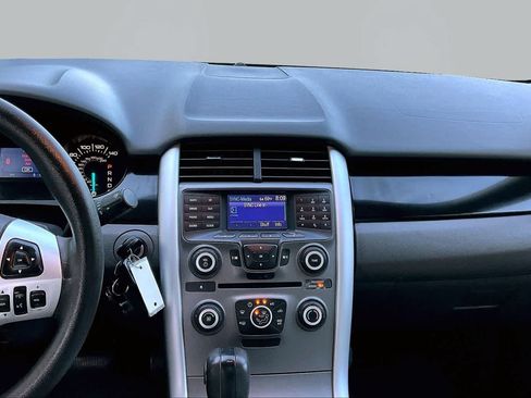 Used 2013 Ford Edge SE FWD image 7