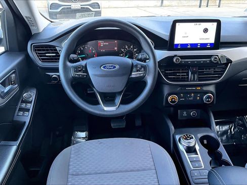 Used 2021 Ford Escape SE image 5