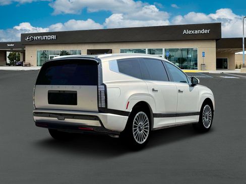 New 2026 Hyundai Ioniq 9 Calligraphy image 7