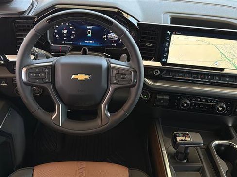 New 2026 Chevrolet Silverado 1500 High Country w/ Technology Package AWD/4WD image 16