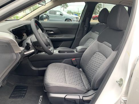 New 2026 Nissan Kicks SV FWD image 17