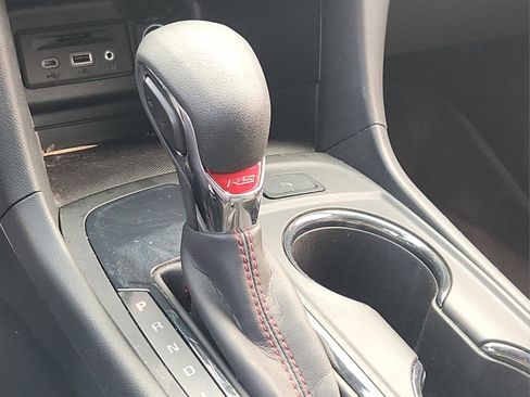 Used 2024 Chevrolet Equinox RS w/ RS Leather Package image 18