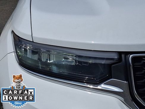 Used 2023 Jeep Grand Cherokee Laredo image 9