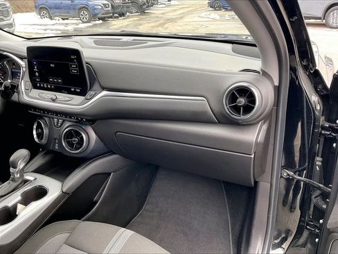 Used 2024 Chevrolet Blazer LT image 12