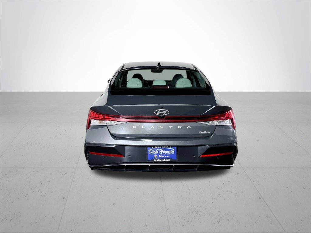 Used 2024 Hyundai Elantra Limited FWD image 7