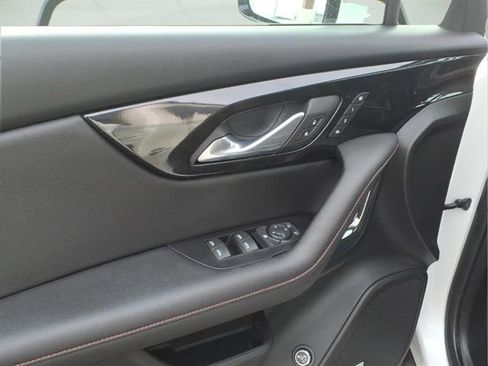 Certified 2023 Chevrolet Blazer RS w/ Driver Confidence II Package image 9