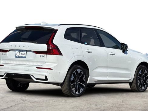 Used 2026 Volvo XC60 B5 Plus w/ Protection Package Premier AWD/4WD image 2