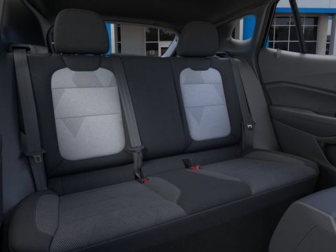 New 2026 Chevrolet Trax RS w/ Sunroof Package FWD image 17