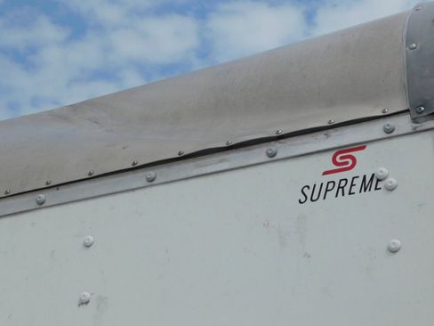 Used 2020 Isuzu NPR image 6