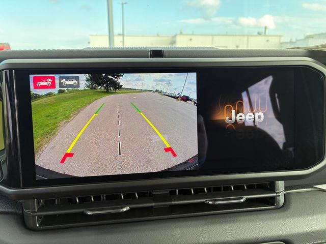 New 2026 Jeep Wrangler Unlimited Sahara AWD/4WD image 20