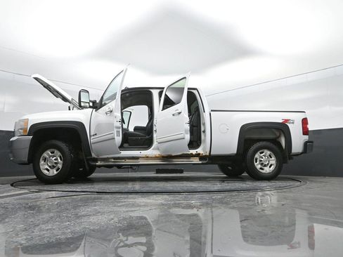Used 2009 Chevrolet Silverado 2500 LTZ w/ Safety Package image 49