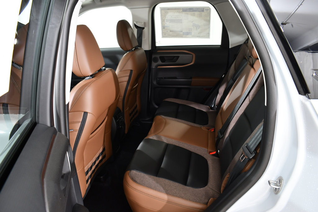 New 2026 Ford Bronco Sport Outer Banks w/ Outer Banks Tech Package+ AWD/4WD image 16