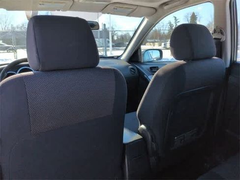 Used 2007 Pontiac Vibe w/ Sun And Sound Package image 17