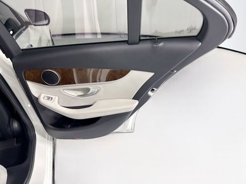 Used 2018 Mercedes-Benz C 300 Sedan image 27