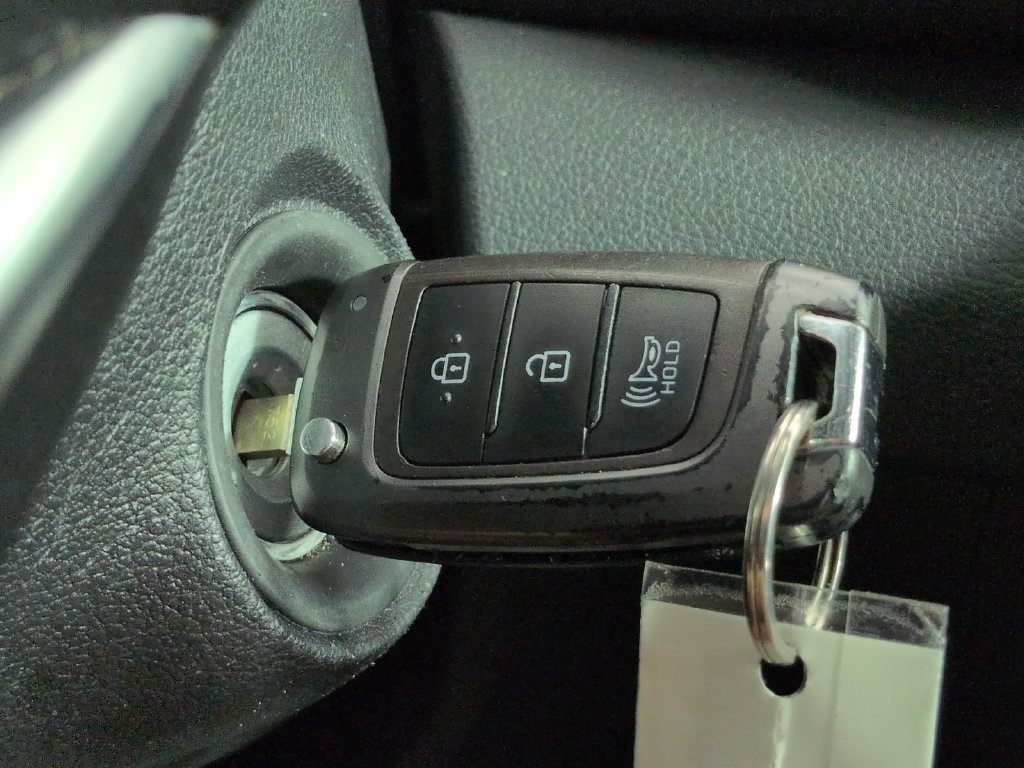 Used 2021 Hyundai Santa Fe SE w/ Cargo Package FWD image 45