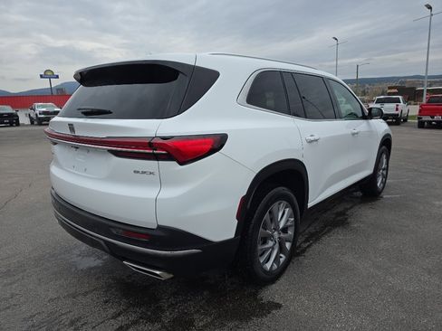 Certified 2025 Buick Enclave Preferred image 3