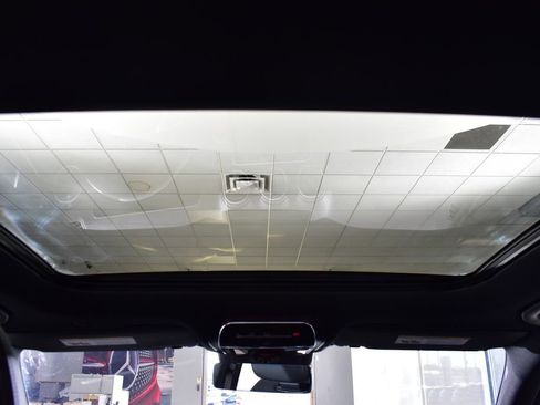 Certified 2025 Mercedes-Benz C 300 4MATIC Sedan image 27